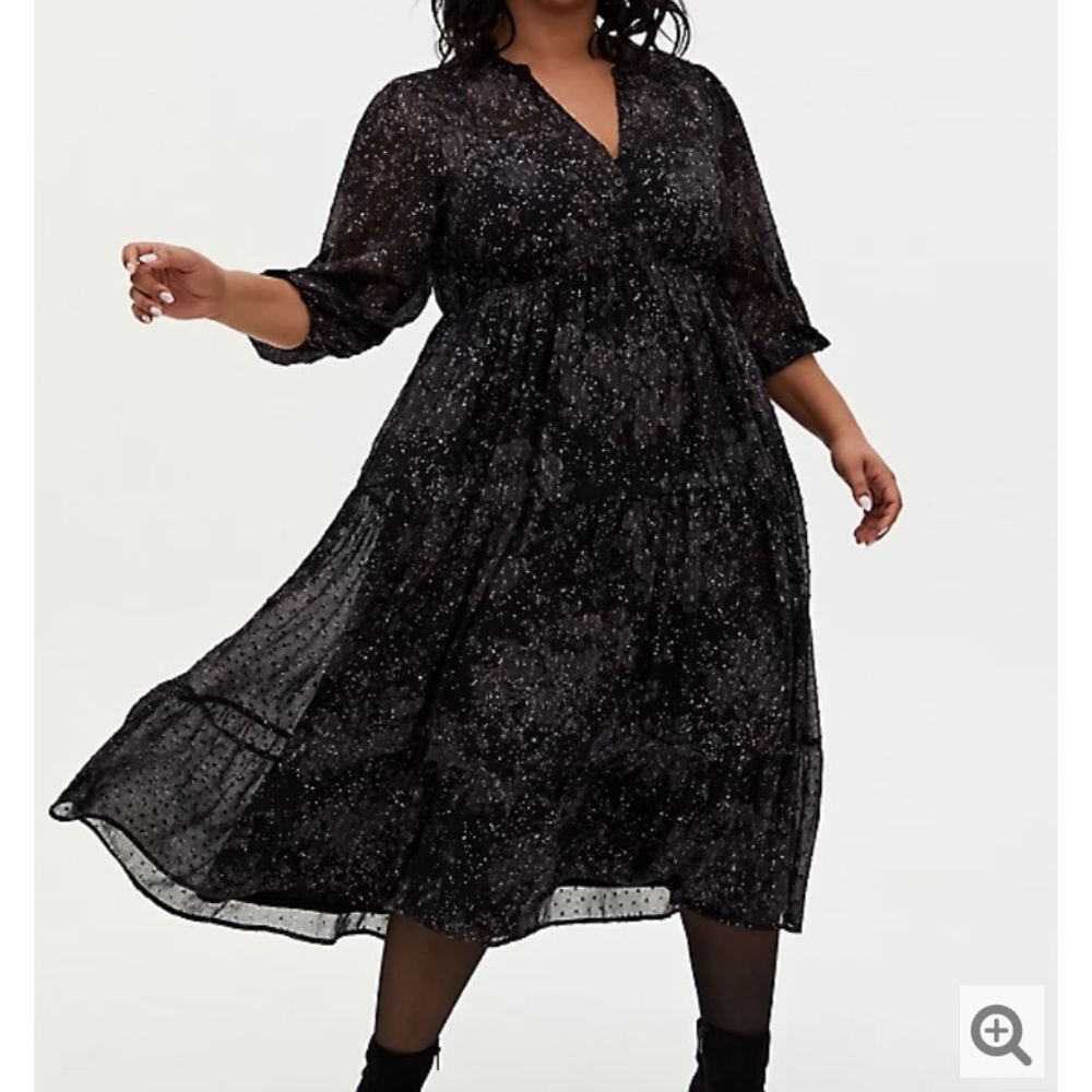 NWT TORRID BLACK FLORAL CLIP DOT TIERED DRESS
